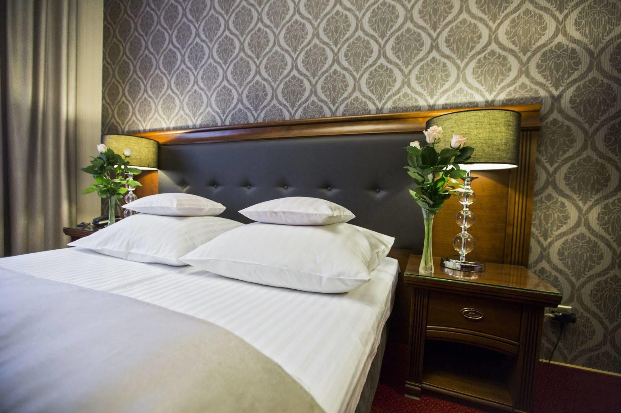 Hotel Europa Kaliszki Dış mekan fotoğraf